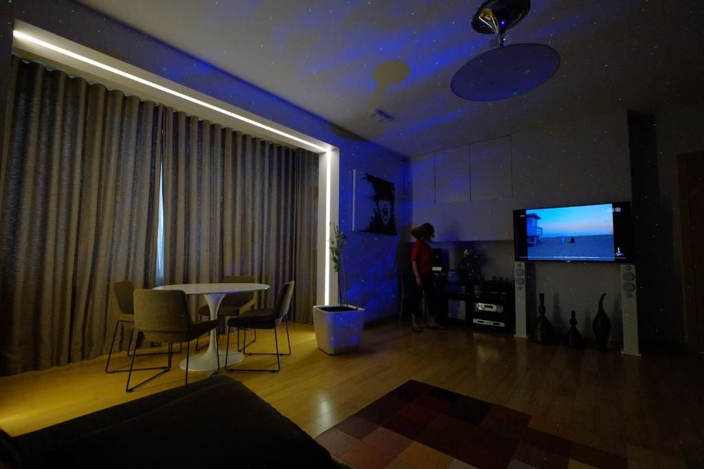 Апартаменты Large Luxury Modern apt in the center of Kiev Киев